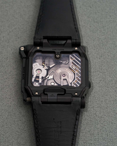 URWERK EMC Black—where mechanical watchmaking meets electronic accuracy. Explore this award-winning timepiece now on UR-LEGENDS.