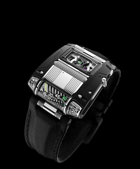 UR-111C TT
Two Tone
Brushed steel + PVD
Limited 25 pieces