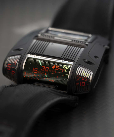 URWERK UR-111C Black Cobra, limited to 25 pieces. Linear time display with fibre optics, black DLC titanium case. Certified pre-owned with 3 year warranty.