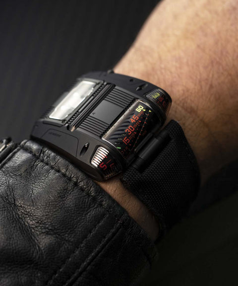 URWERK UR-111C Black Cobra for sale, limited edition of 25. Linear display with fibre optics, manual movement, certified pre-owned with URWERK warranty.