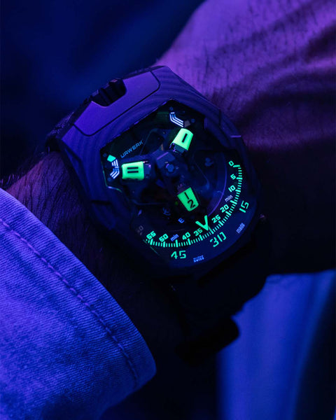 URWERK UR-220 Asimov: 15-piece limited edition crafted in CPT Carbon with 81 layers. Inspired by Isaac Asimov, glowing with Grade X1 Super-LumiNova®.