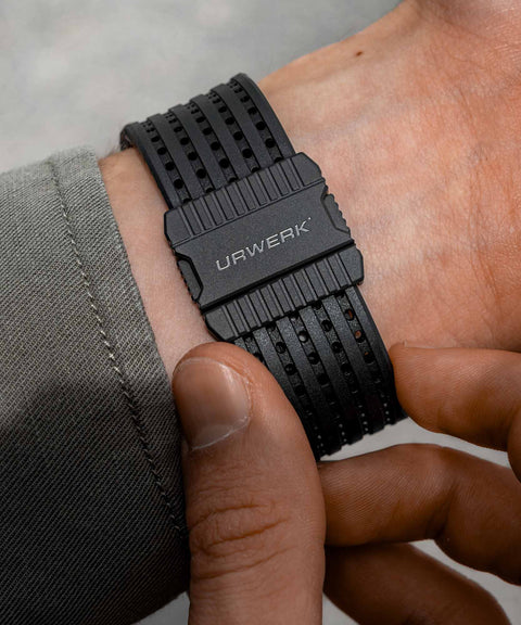 URWERK UR-103 rubber strap accessory designed for modern wear.