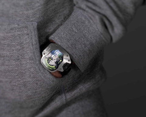 URWERK UR-110 PT limited edition of 20 pieces with satellite torpedo time system and refined finishing.