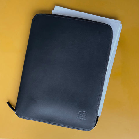 URWERK A4 leather document holder showing clean structure and minimal design.